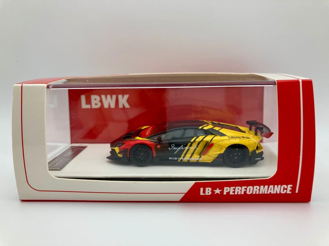 TP LB WORKS ランボルギーニ アヴェンタドール リミテッドエディション