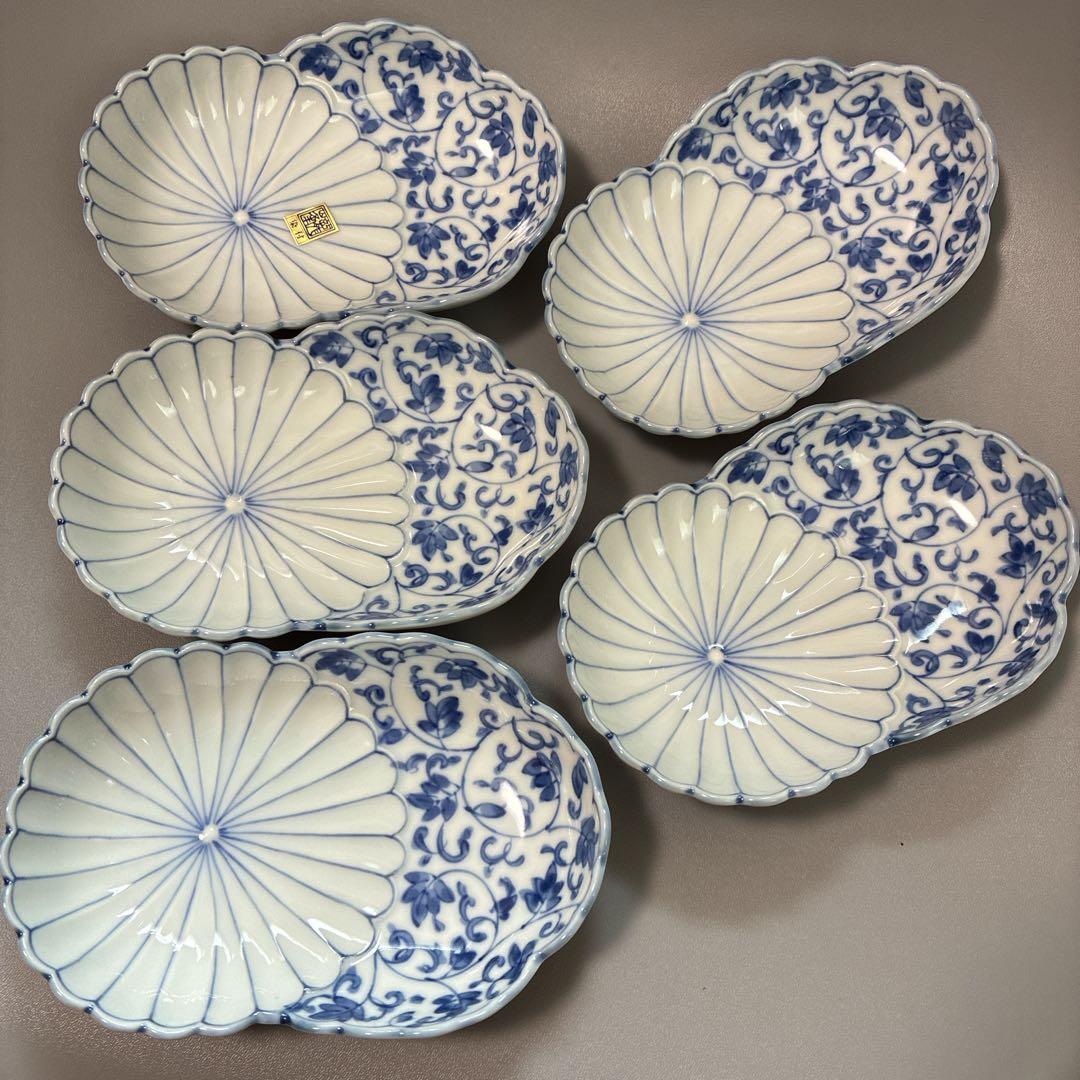 【未使用品】美濃焼 花風流　三洋陶器　和食器　染付菊型　取鉢揃　5枚　箱付き