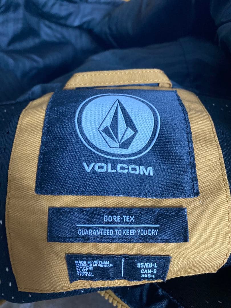 VOLCOM GORE-TEX 上下セット Lサイズ　ボルコム