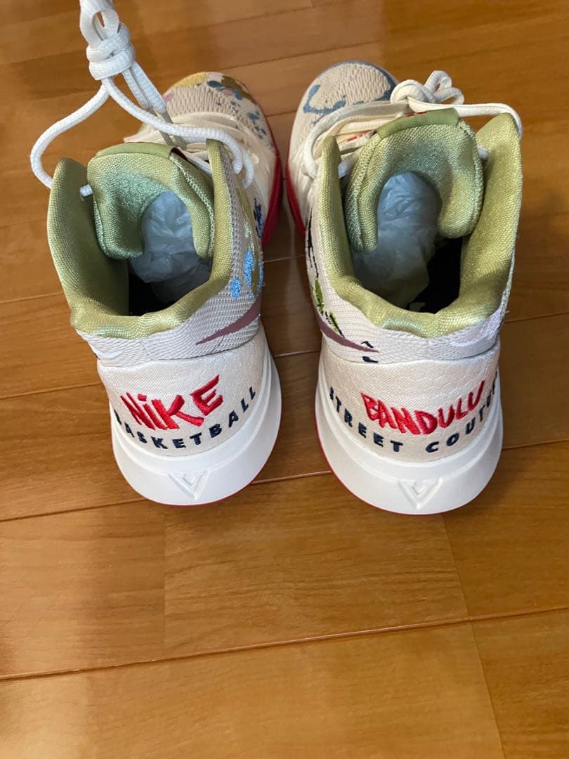NIKE ナイキ　カイリー5 kyrie5 バッシュ　バスケ
