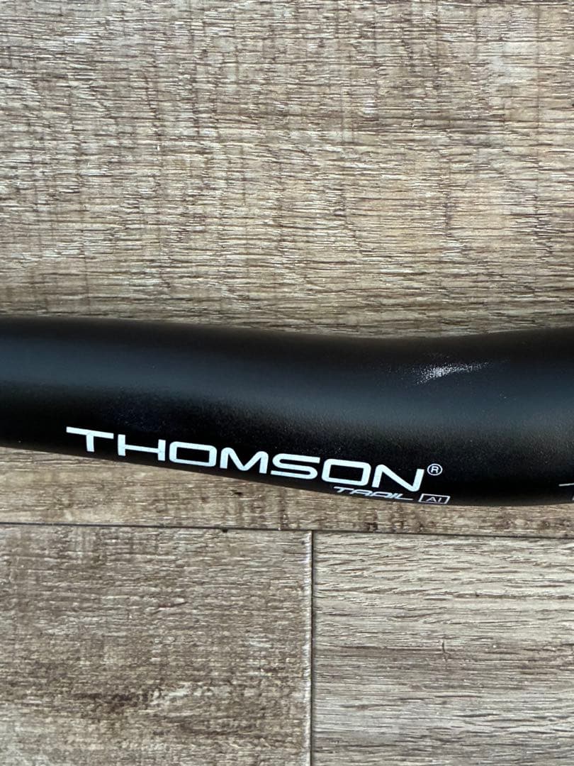 THOMSON トムソン TRAIL AL ライザーバー 750mm 31.8