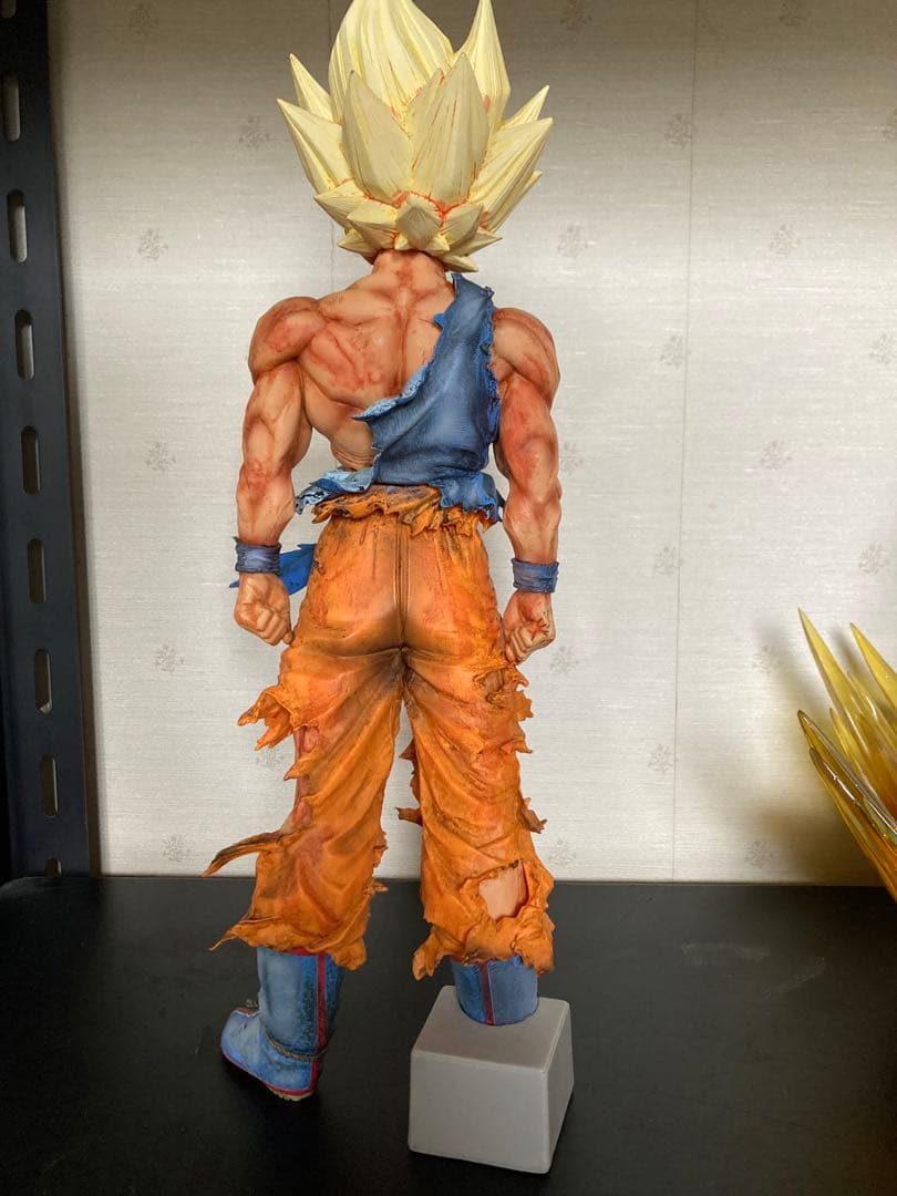 ドラゴンボール　フィギュア　悟空　スーパーサイヤ人