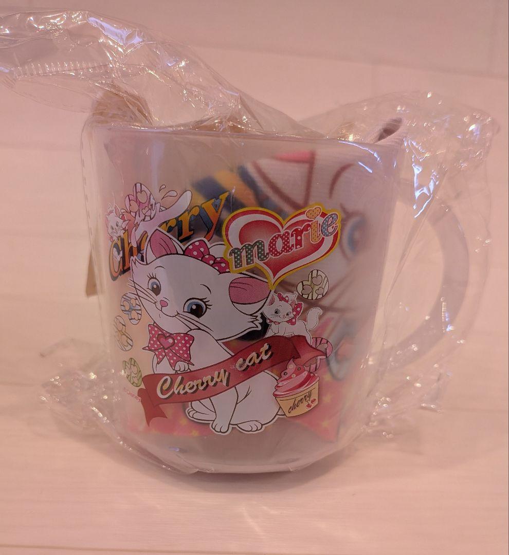 希少☆　おしゃれキャットマリー　マリーちゃん　お弁当箱　おしぼり　コップ　３点