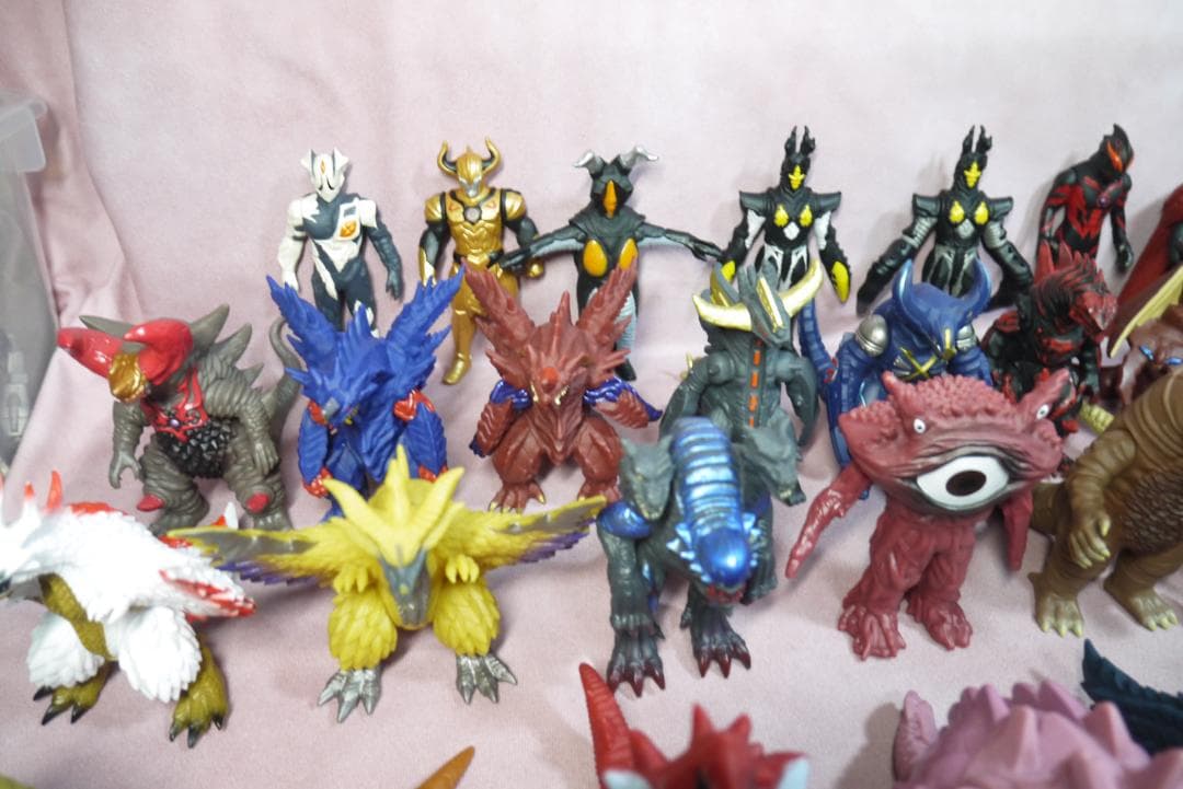 ウルトラ怪獣シリーズ500　怪獣ソフビ　79体