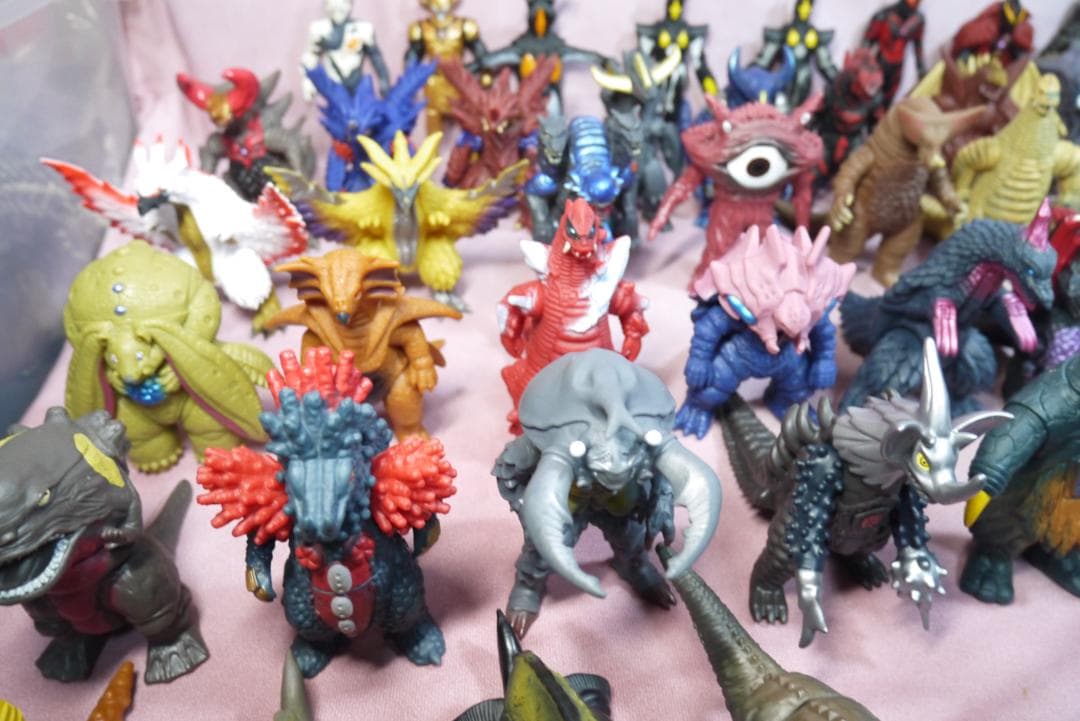 ウルトラ怪獣シリーズ500　怪獣ソフビ　79体