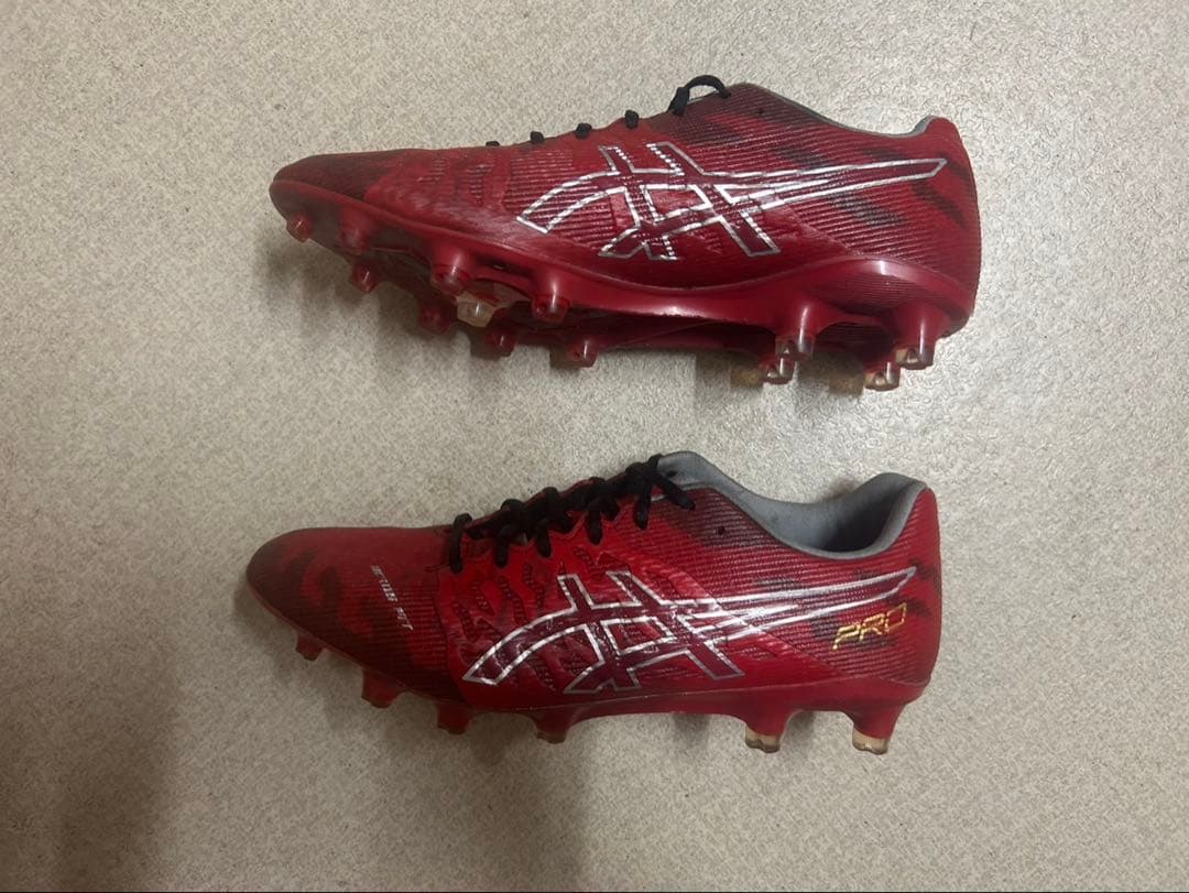 ASICS PRO サッカーシューズ レッド