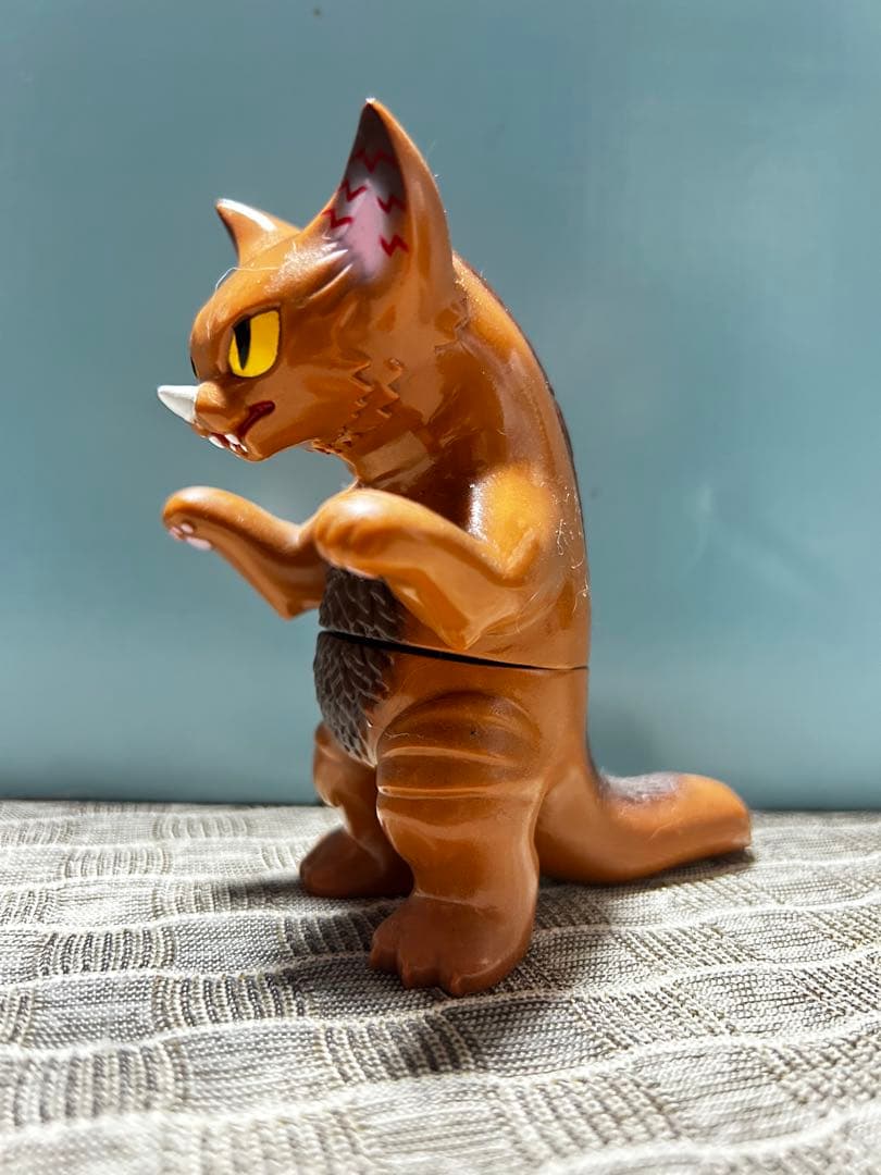 小夏屋円谷ソフビ　ネコゴモラ　ネコツインテールセット