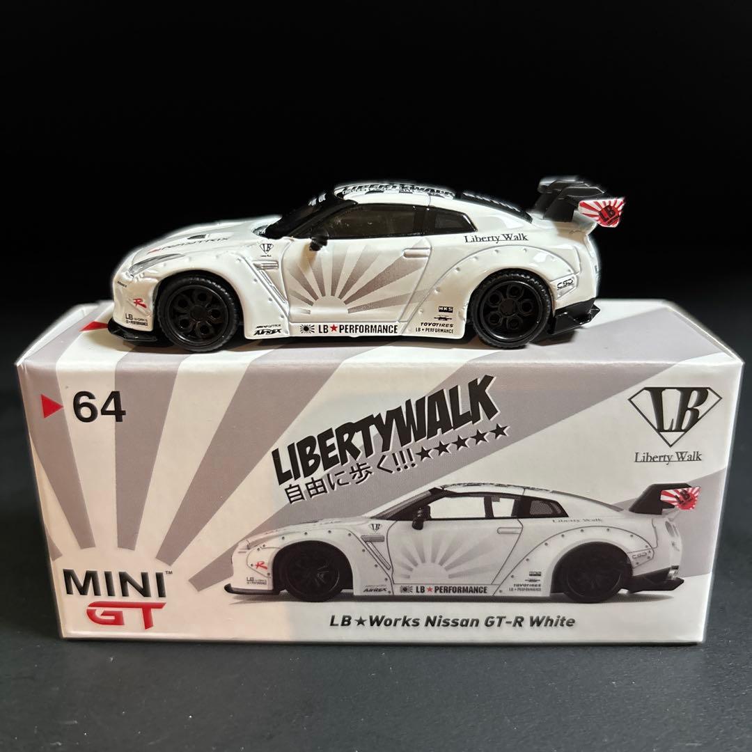 カボチャ様限定　リバティーウォーク　LBWK GT-R R35 1/64 絶版