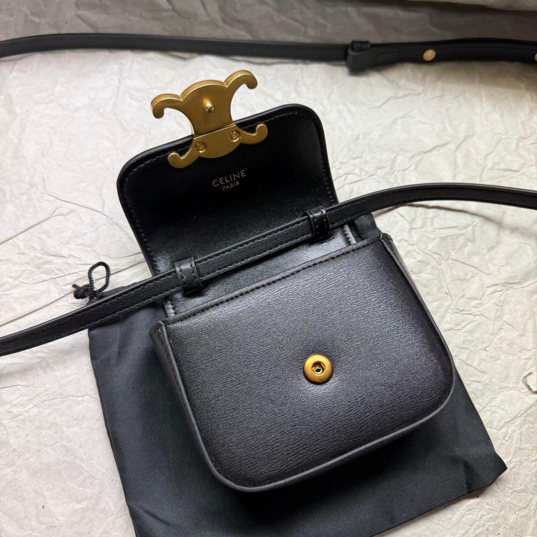 >ブラックショルダーバッグ✨️ほぼ未使用品