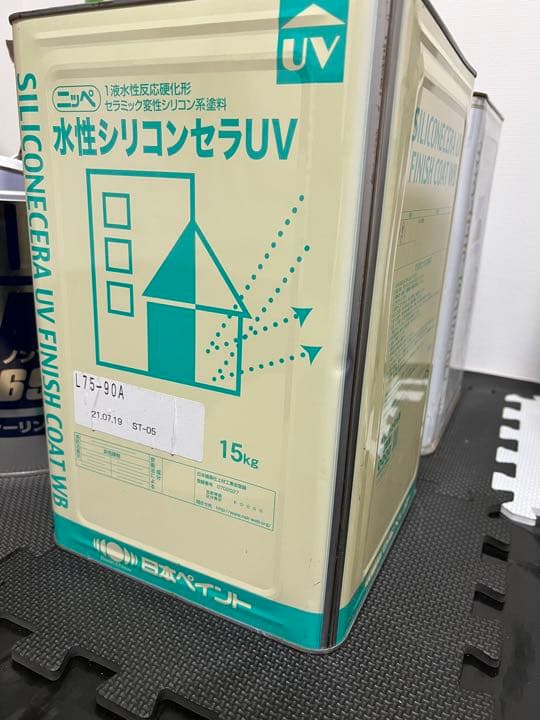 ニッペ　水性シリコンセラUV  L75-90A