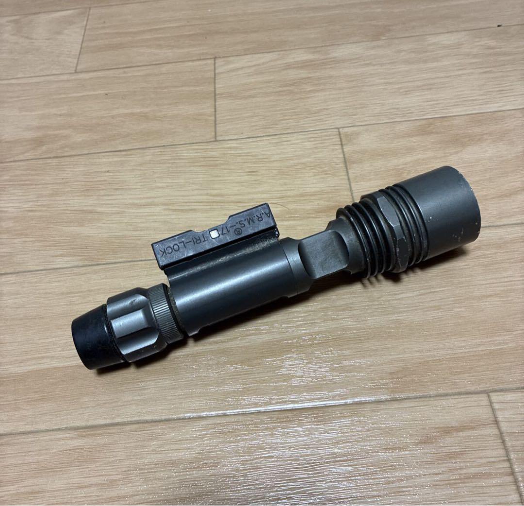 実物 Surefire M962 初期型 フラッシュライト 米軍 M951