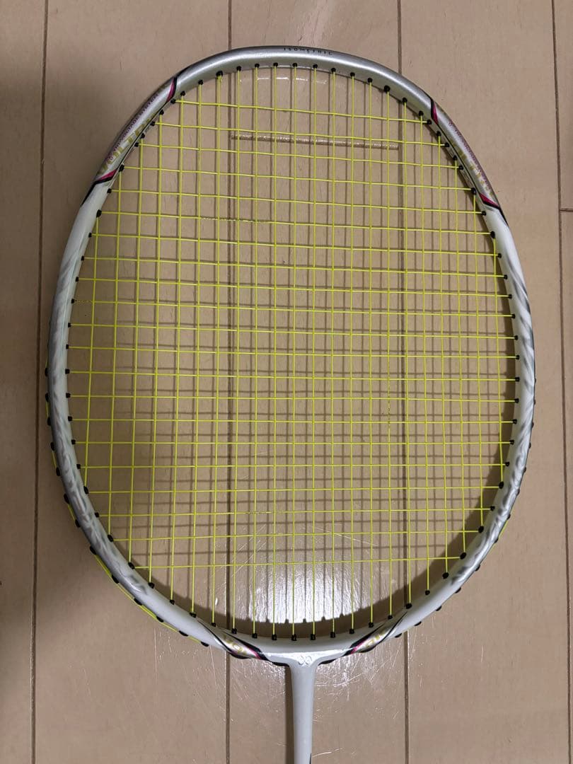 YONEX Voltric 30 バドミントンラケット