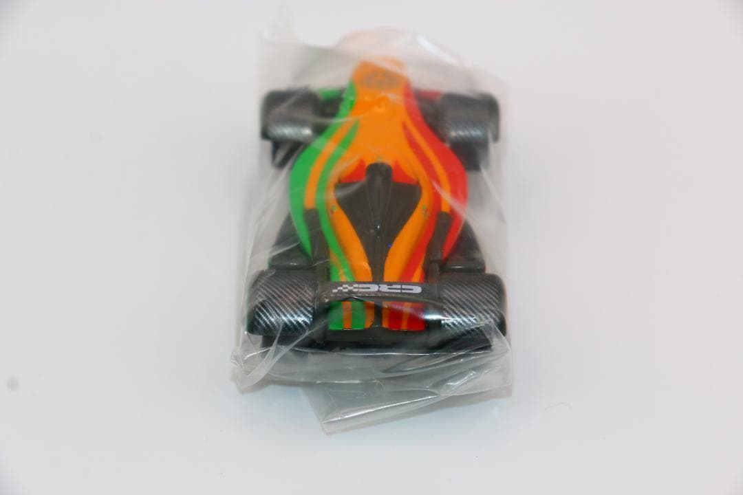 【新品　未使用】トミカ　カーズリップクラッチゴンスキー（カーボンレーサータイプ）