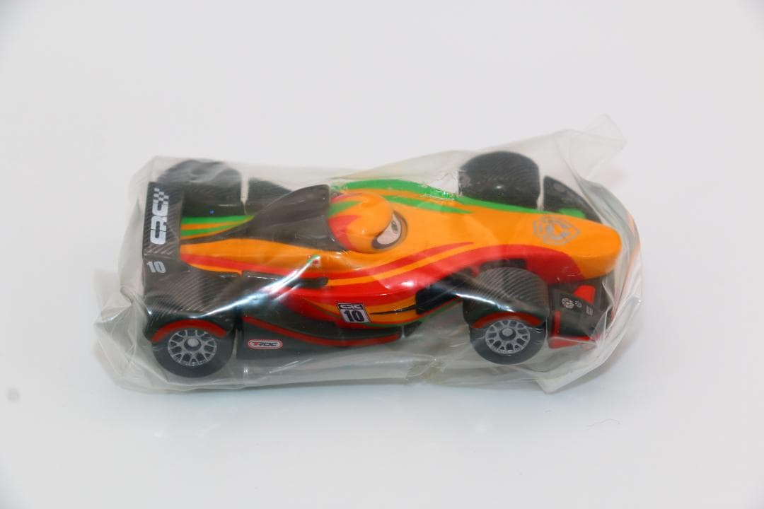 【新品　未使用】トミカ　カーズリップクラッチゴンスキー（カーボンレーサータイプ）