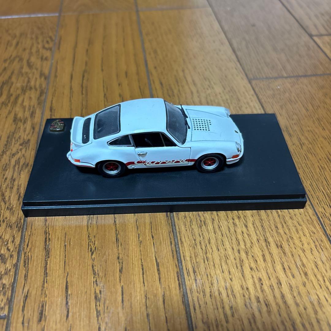 サーキットの娘Porsche Carrera 2 ミニカー 1/43