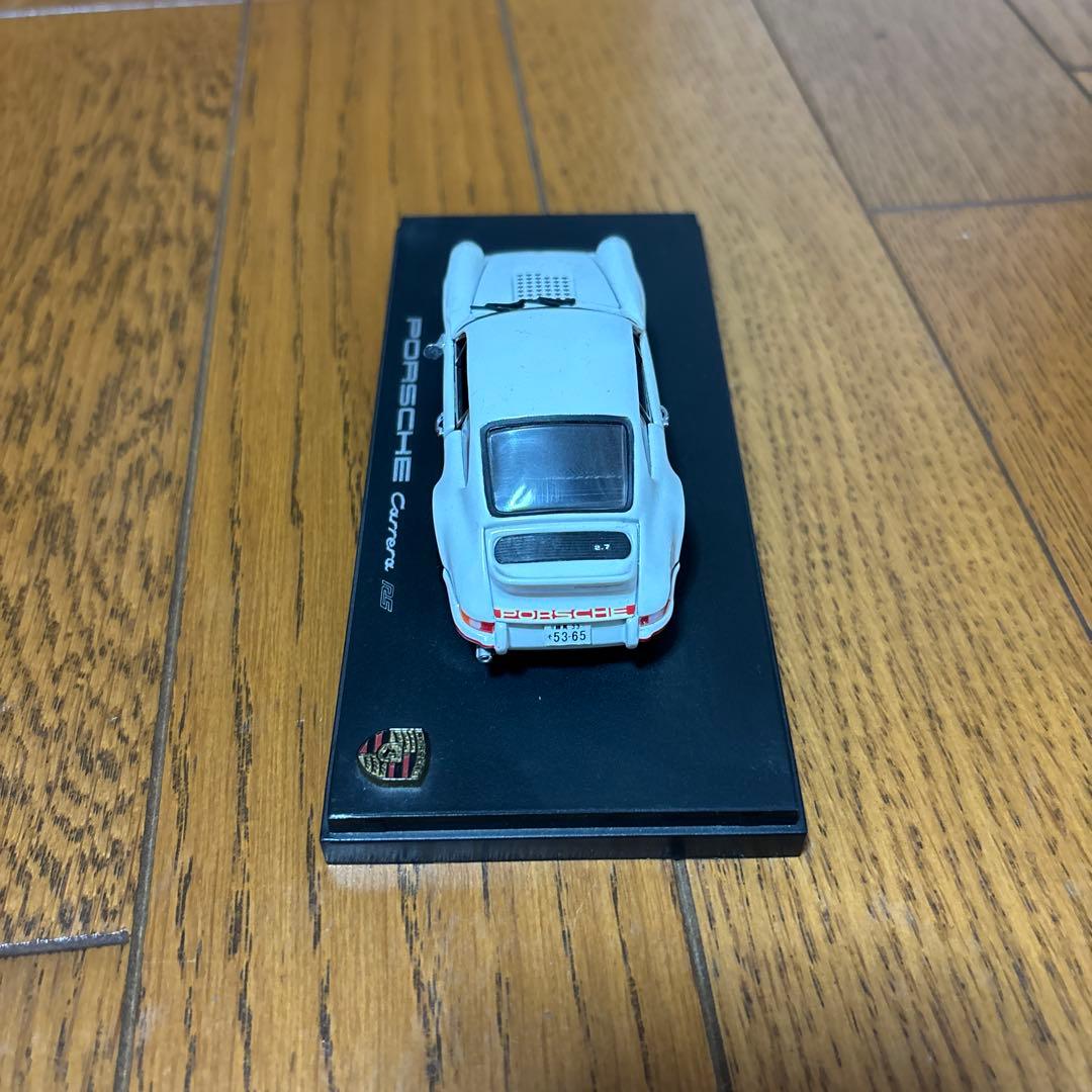 サーキットの娘Porsche Carrera 2 ミニカー 1/43