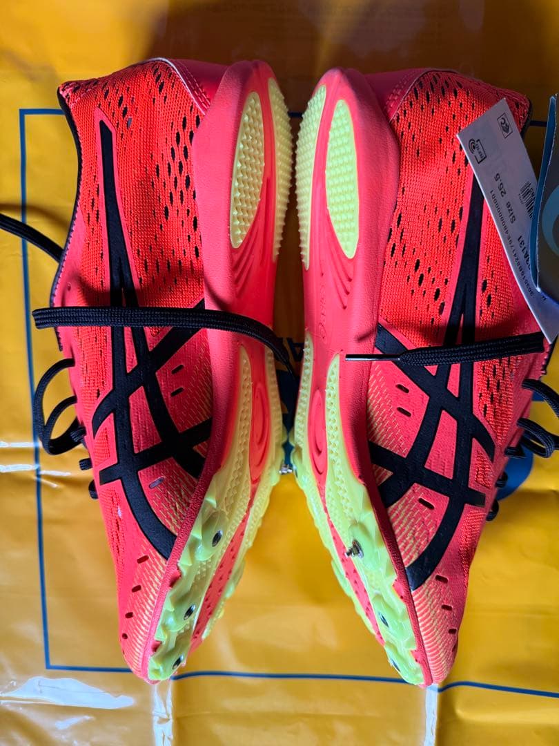 新品タグ付き　ASICS スパイク　オールウェザー　赤25.5cm 陸上