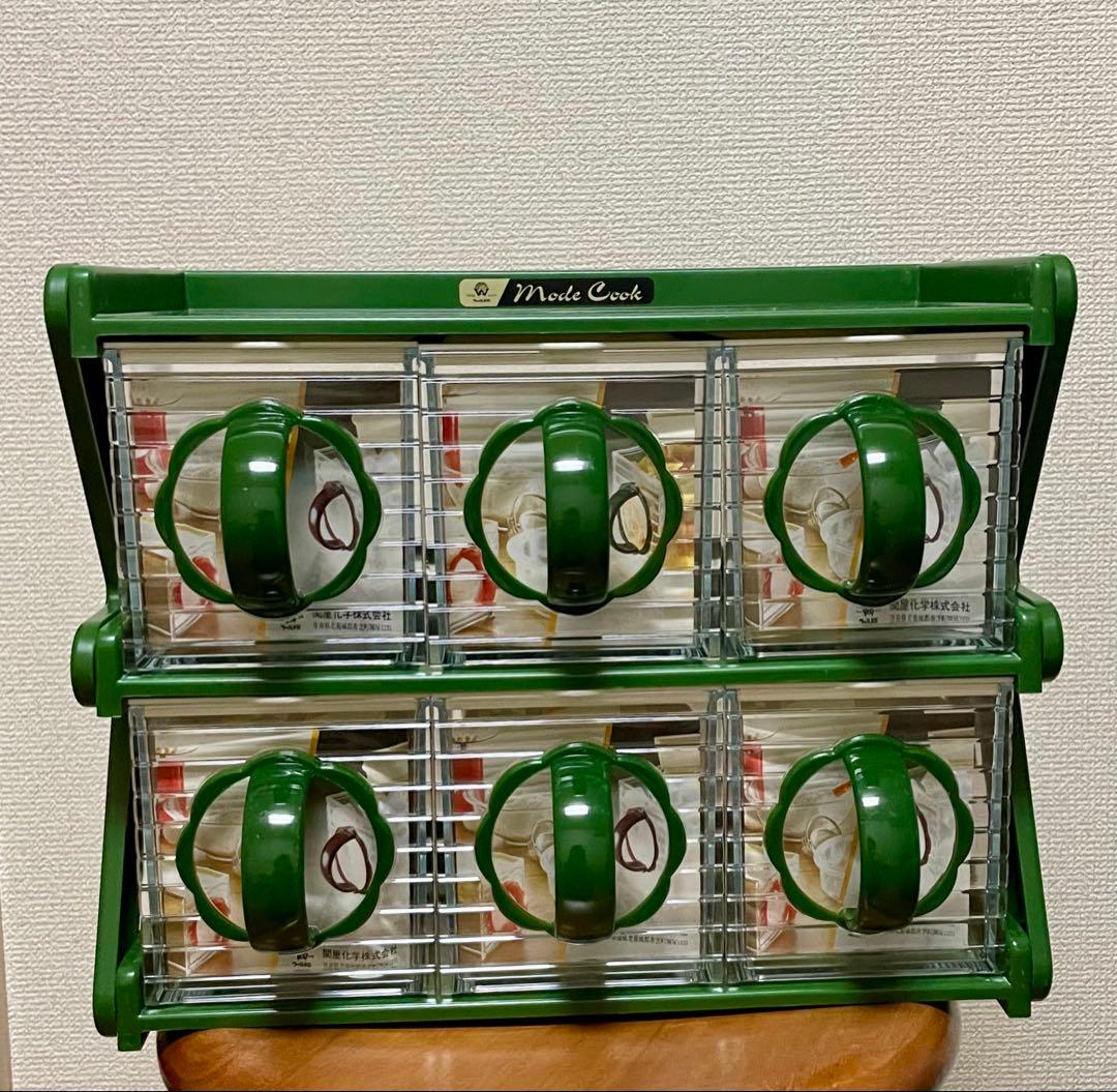 【新品未使用】【レトロ】【ポップ】Made Cook モスグリーン 調味料ケース
