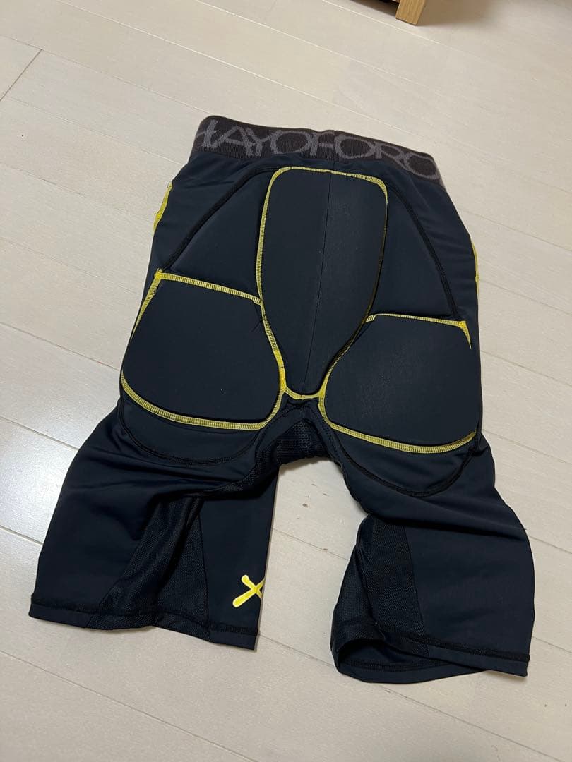 【美品】鎧武者 ショートヒップ プロテクター YOROI MUSHAスノーボード