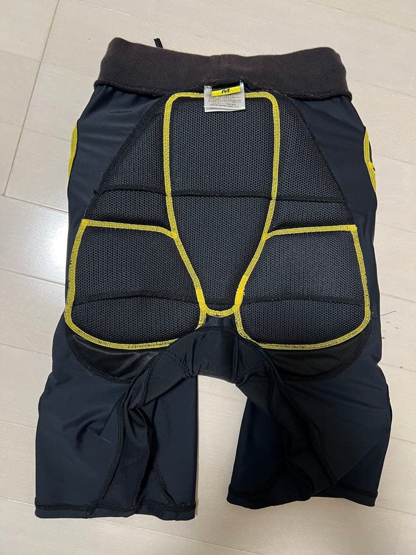 【美品】鎧武者 ショートヒップ プロテクター YOROI MUSHAスノーボード