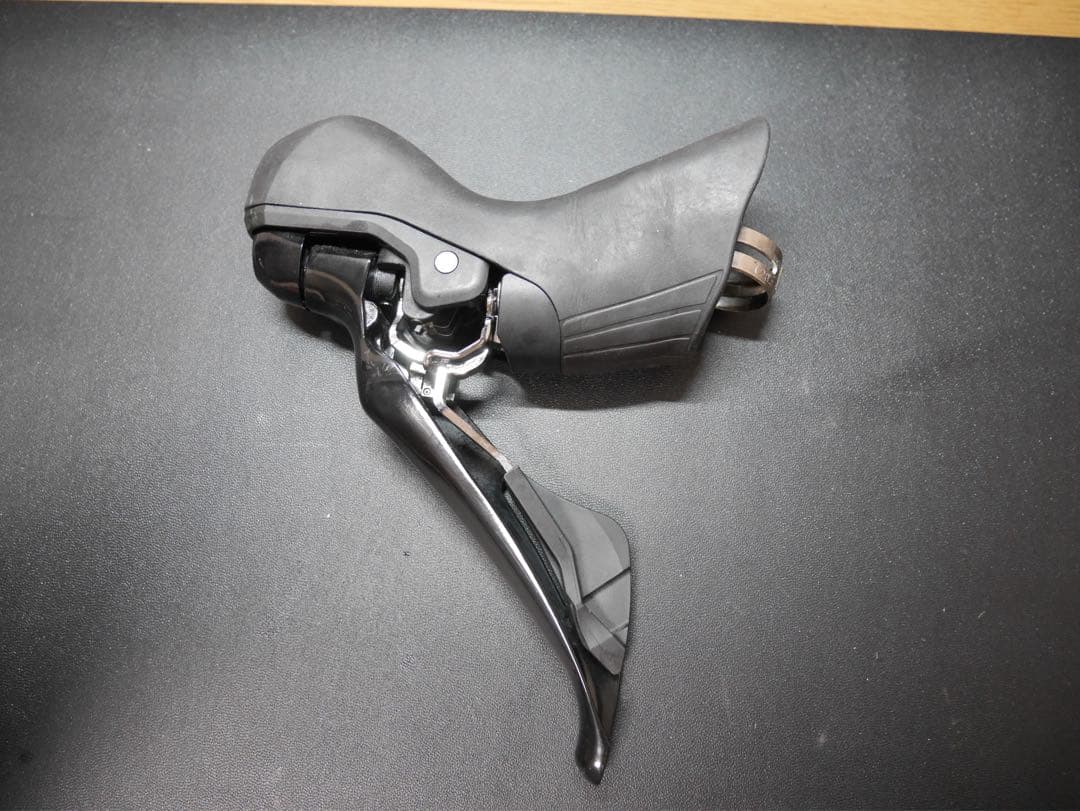 【中古】Shimano 105 ST-R7020 油圧 2×11s 左右