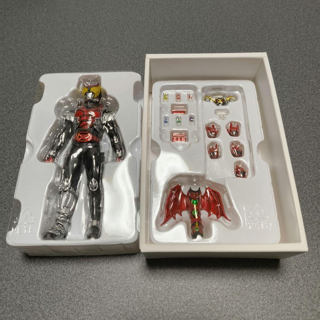 S.H.Figuarts【真骨彫製法】仮面ライダーキバ