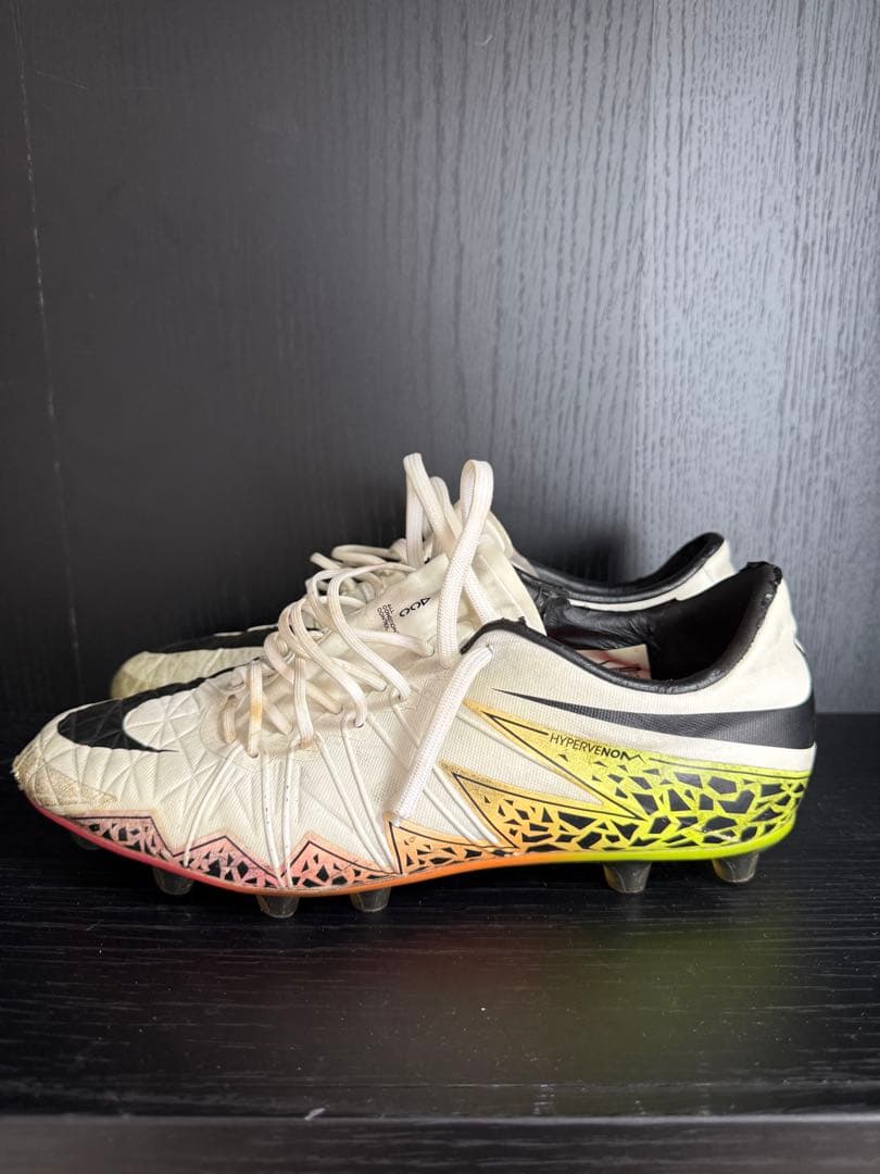 NIKE ハイパーヴェノムファントム2 HG-E