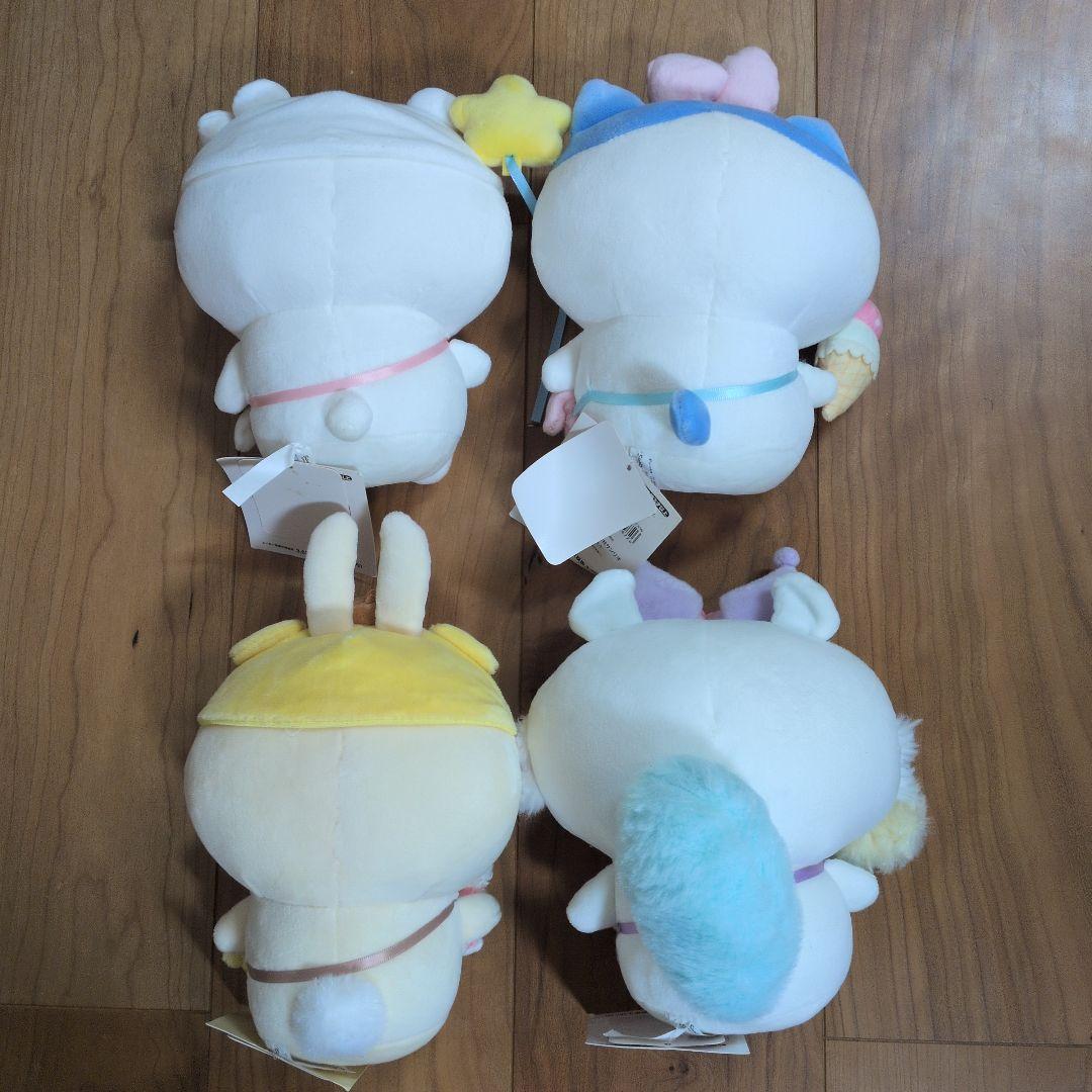 サンリオとちいかわのコラボのぬいぐるみセットです！
