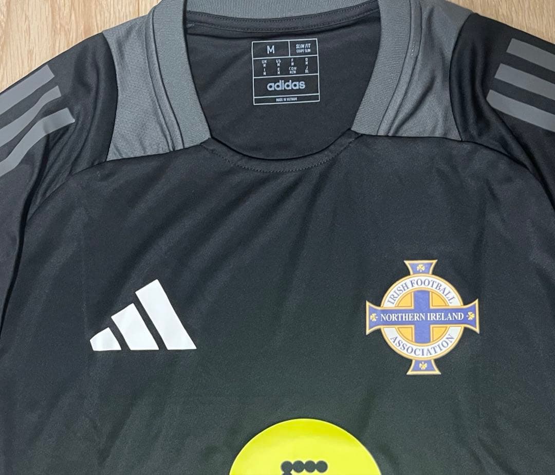 adidas 北アイルランド代表　トレーニングシャツ　プレマッチシャツ　練習着