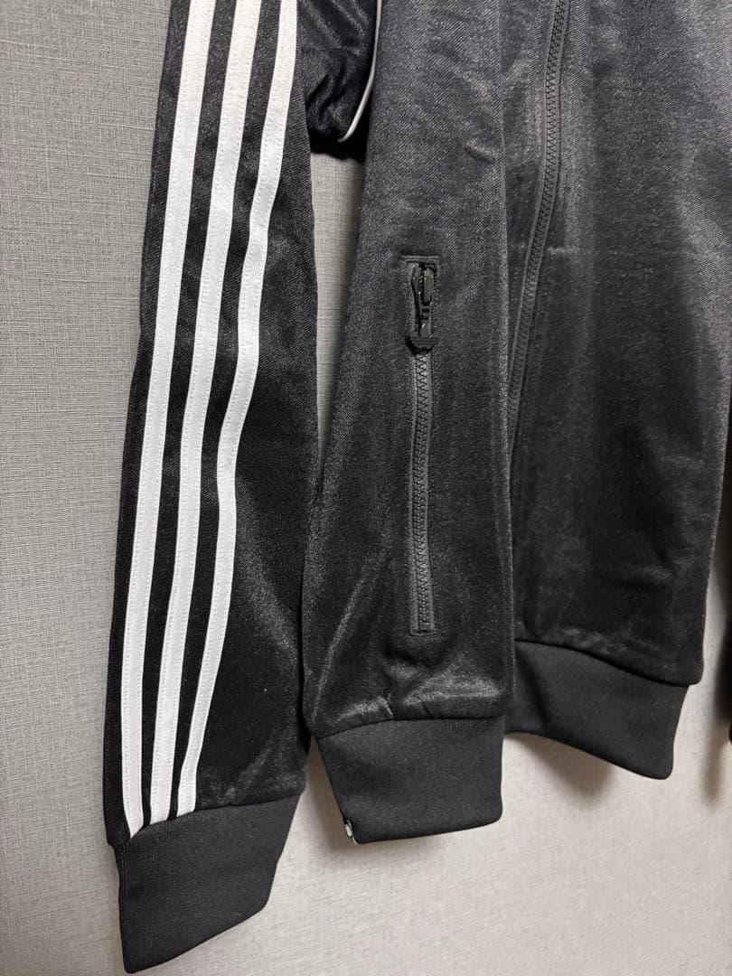 【未使用品・タグ付き】adidas ブラック ジャージジャケット