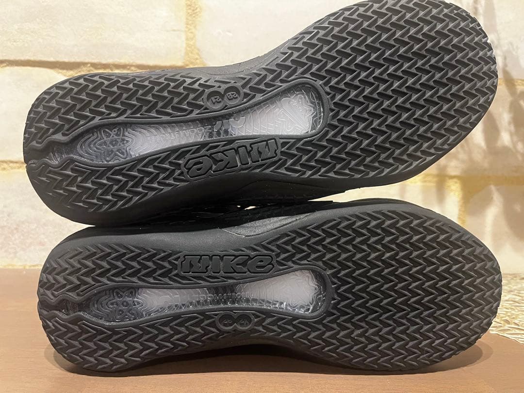 NIKE コズミックユニティ ブラック28.5