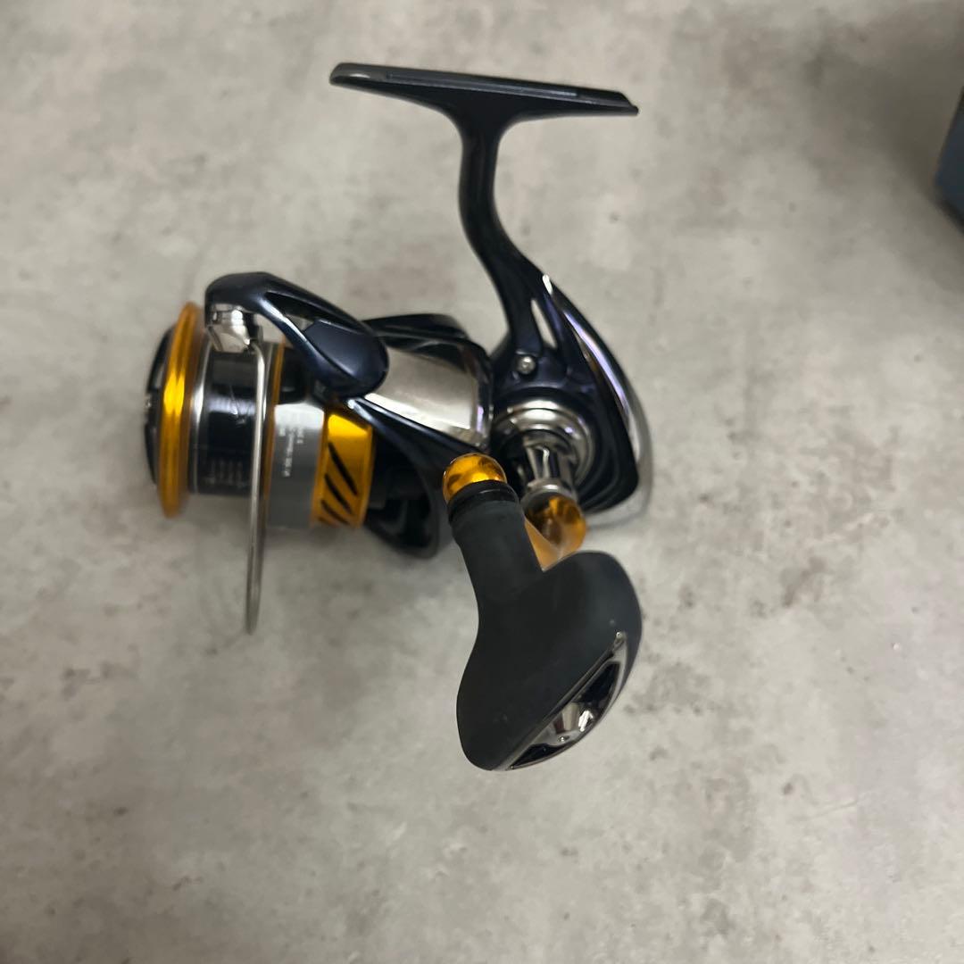 Daiwa レブロス24 LT4000CXH 袋オマケ付き