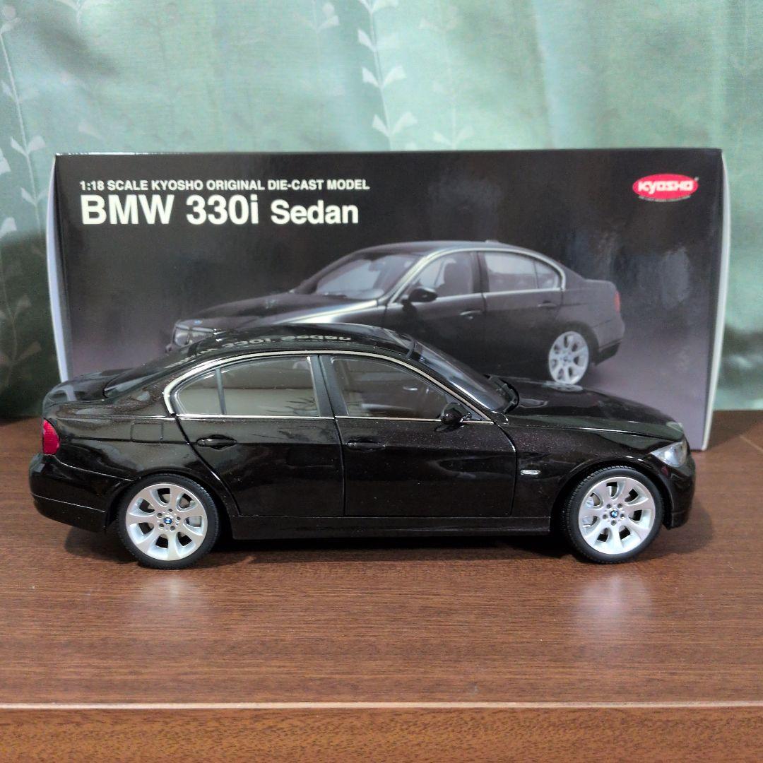 330i セダン　京商　1/18 希少　絶版　未使用