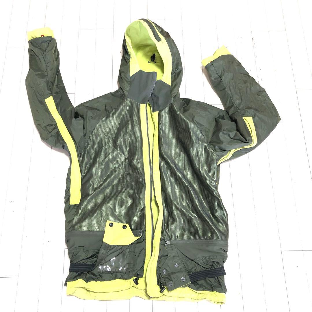 BURTON AK Gore-Tex ジャケット M JP L 相当