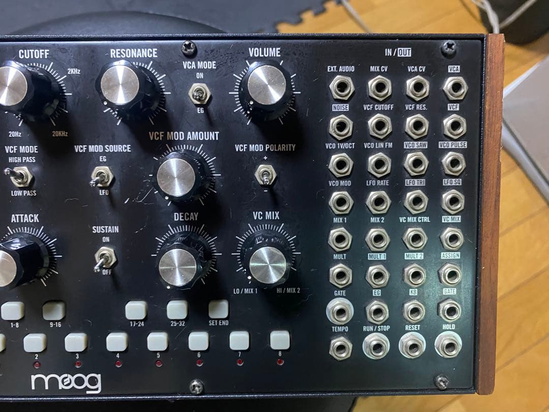 Moog MOTHER-32 セミモジュラーアナログシンセサイザー