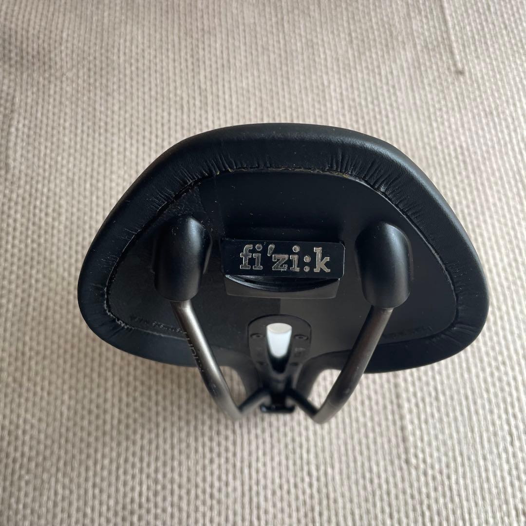 【使用感少なめ】fi'zi:k Antares R3　OPENサドル