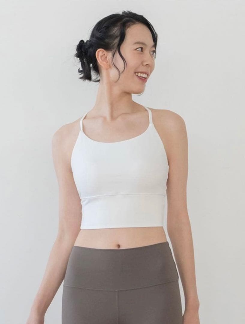 【新品】【SUKALA】ブラトップ付きリブカシュクールトップス／Mサイズ