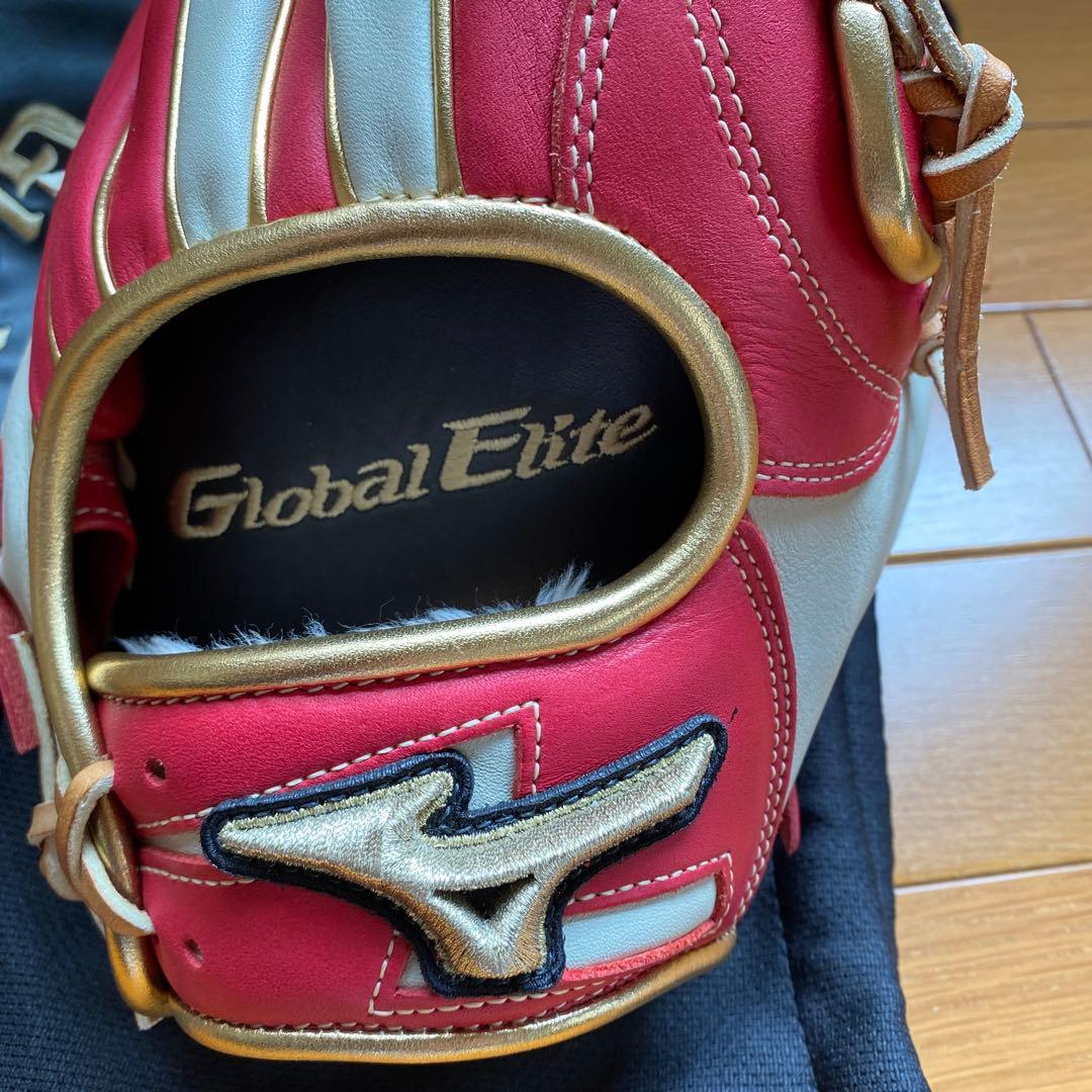h08　Mizuno Global Elite 外野手用グローブ 赤/白