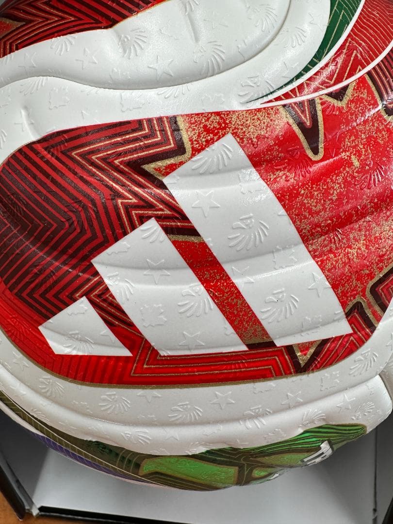 【新品】adidas　サッカーボール　トリオンダプロ　5号球　ADF520