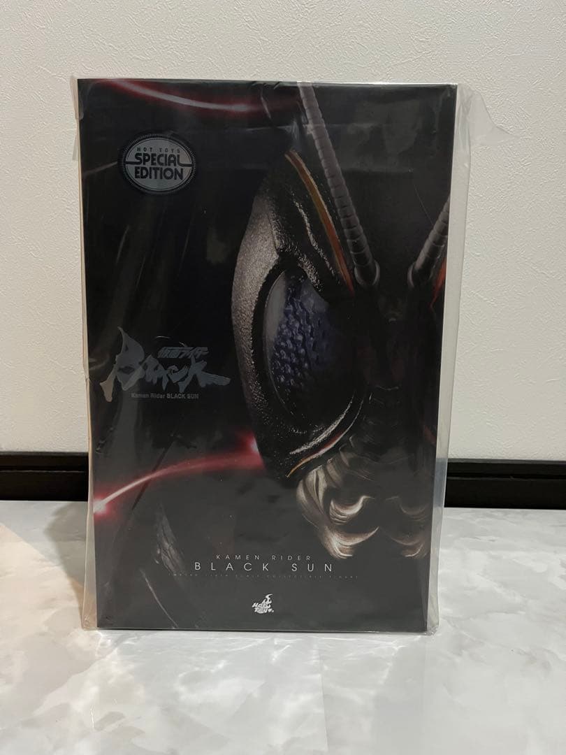 ホットトイズ 仮面ライダーBLACK SUN 1/6スケールフィギュア