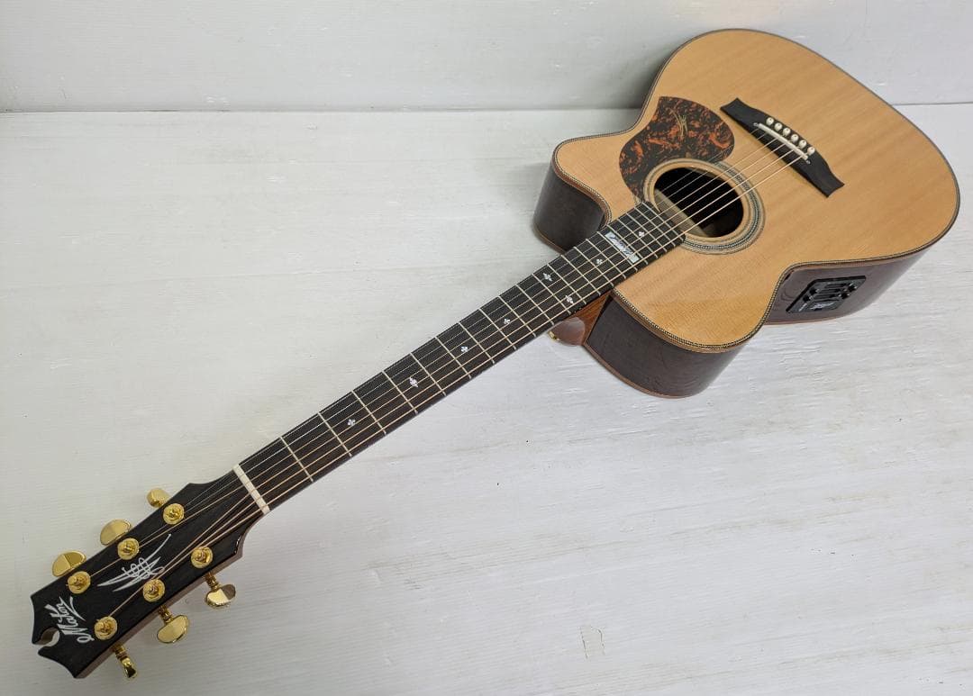 Maton メイトン エレアコギター EM100C-808 Messiah