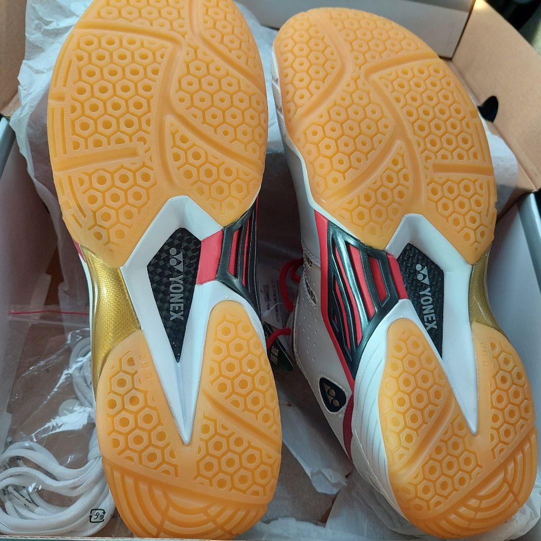 【新品未使用】YONEX バドミントンシューズ SHB-102 サイズ28センチ