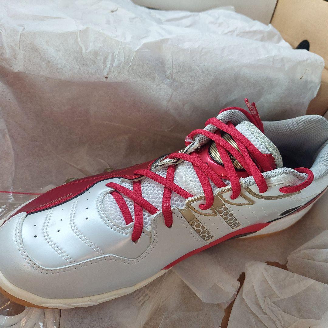 【新品未使用】YONEX バドミントンシューズ SHB-102 サイズ28センチ