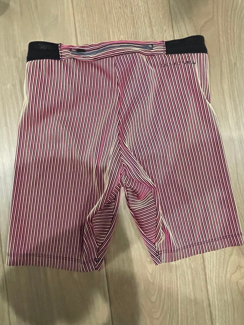 NIKE ハーフタイツ　Sサイズ
