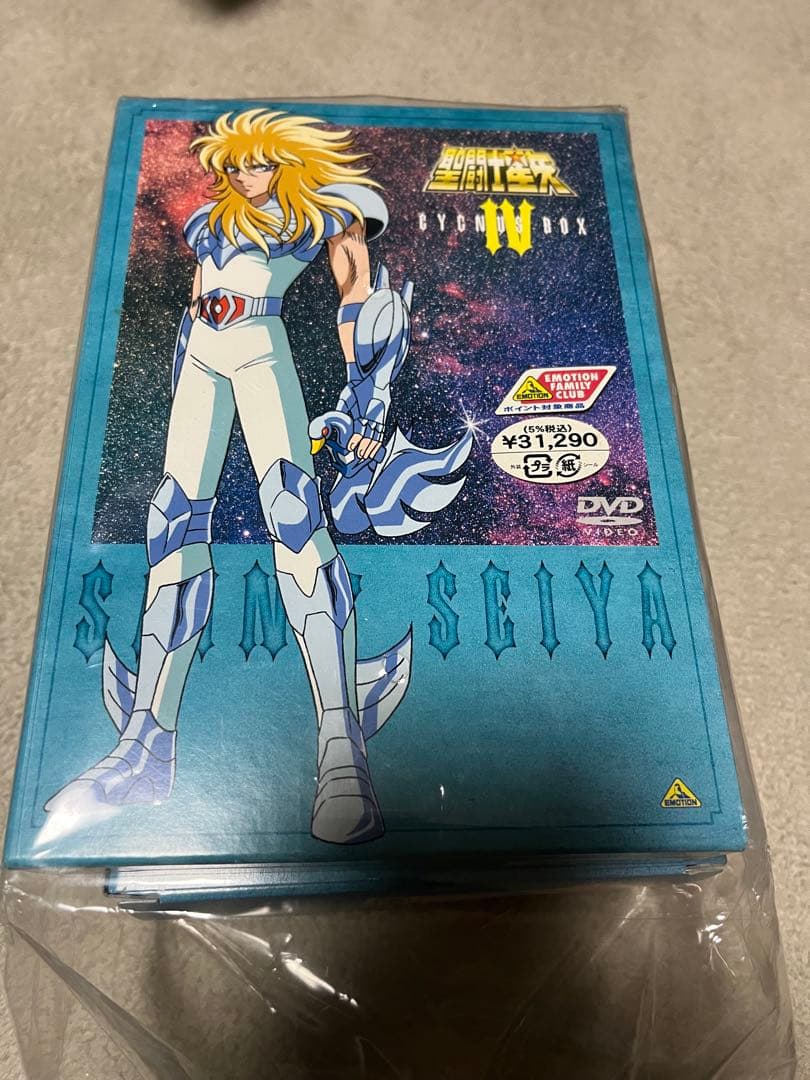 聖闘士星矢　限定復刻版　新生青銅聖衣　キグナス聖衣・黄金仕様