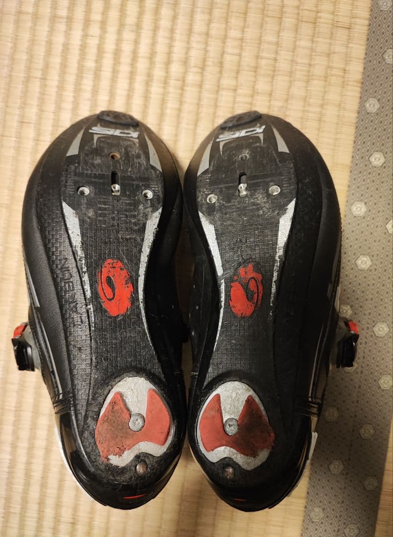 CARBON　MEGAサイズ　41　1/2 中古　sidi　サイクルシュ―ズ
