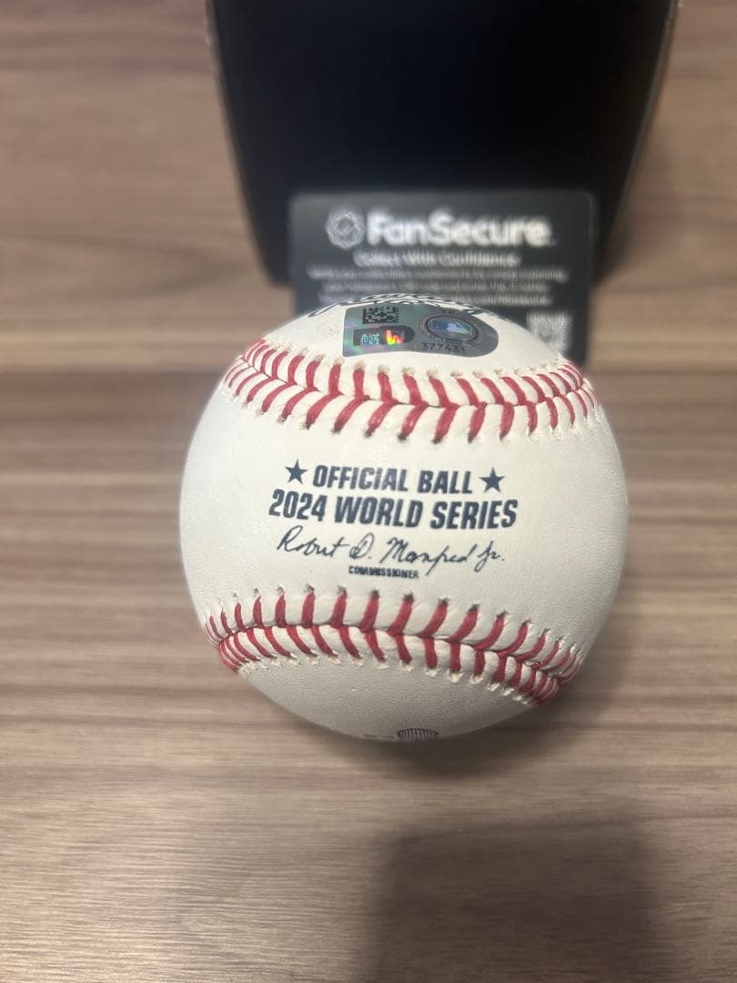 山本由伸　2024年　Worldseries公式球　直筆サイン　ボール