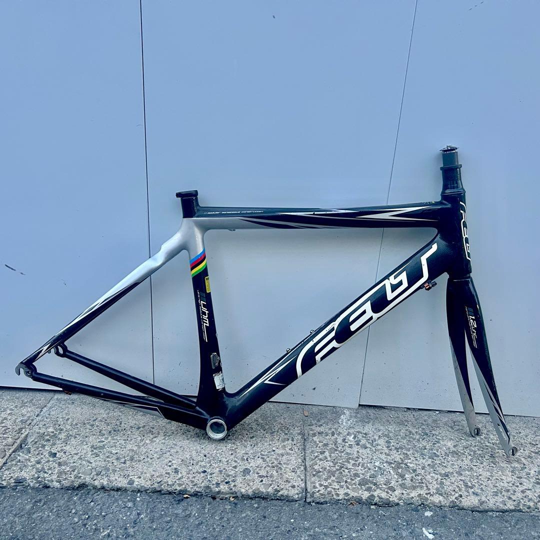 【定価57万5,000円カーボンフレーム】FELT Z15★重量1.70kg