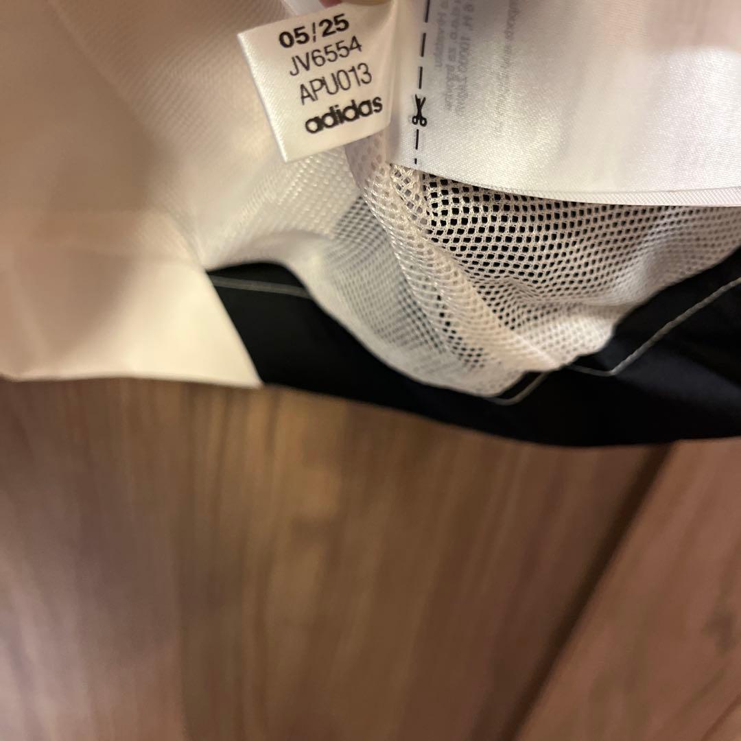 adidas正規品　リバプールFC ドメスティックオールウェザージャケット