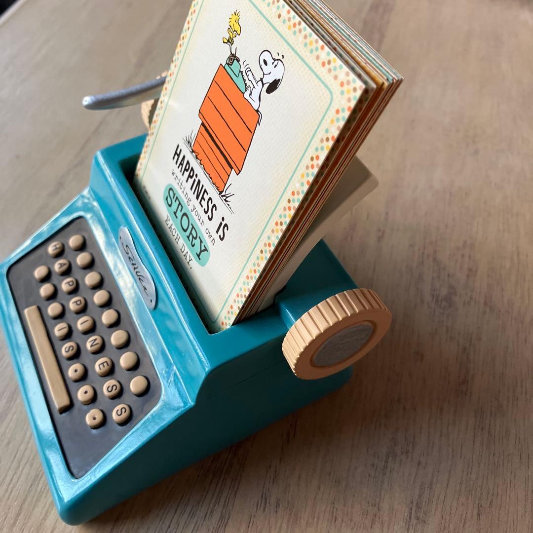 スヌーピー　フィギュア　タイプライター
